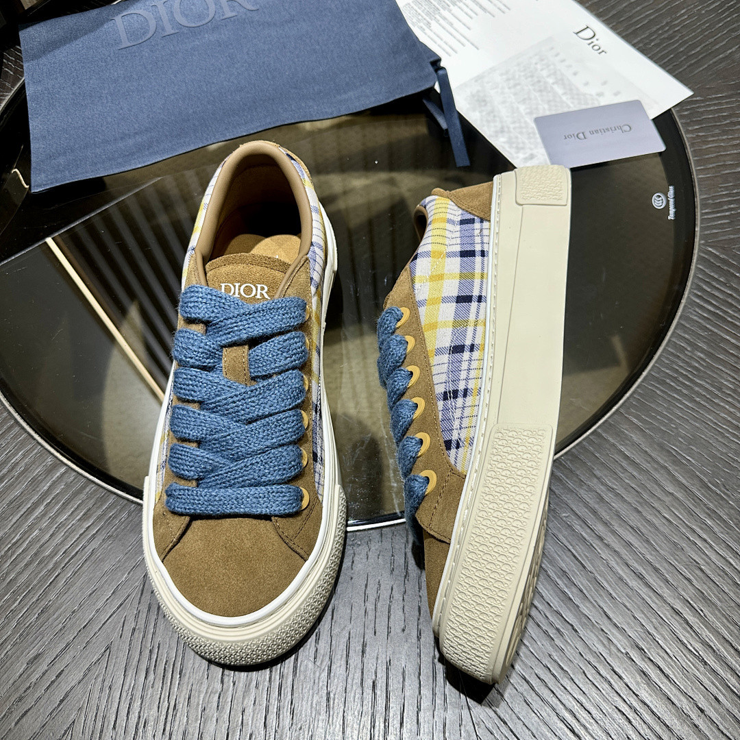 DR B33 Sneaker