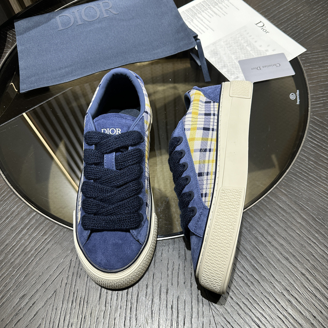 DR B33 Sneaker