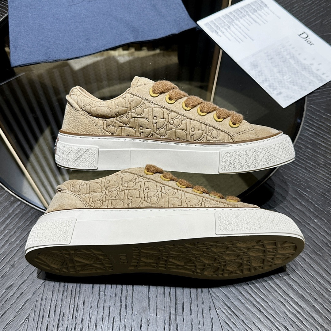 DR B33 Sneaker