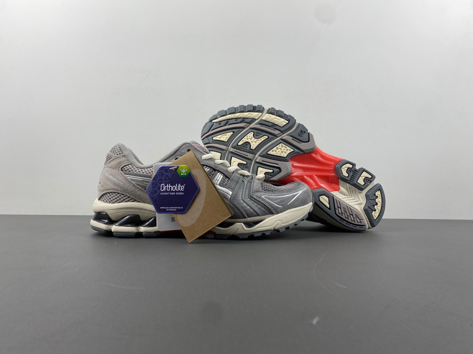 As*ic*s gel-kayano 14  1201a019-023