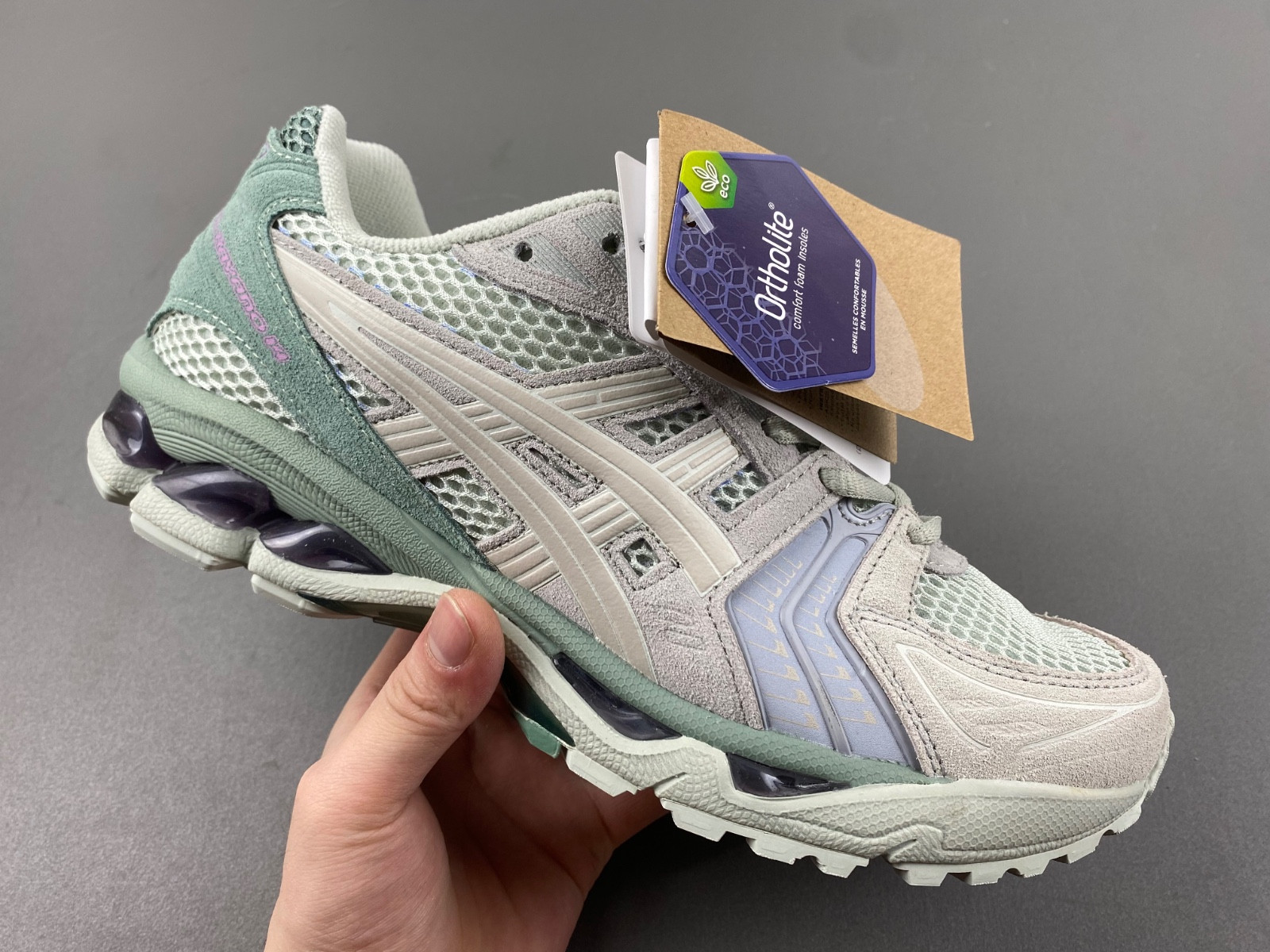 As*ic*s gel-kayano 14  1201a019-024