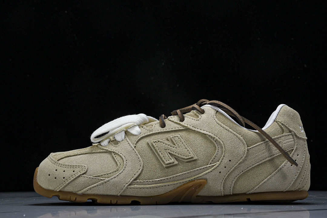 New Balance xMiuMiu NB-001
