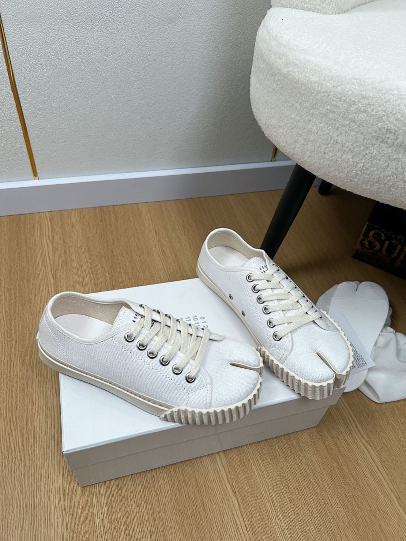 Ma1s0n Marg*e1a Sneakers