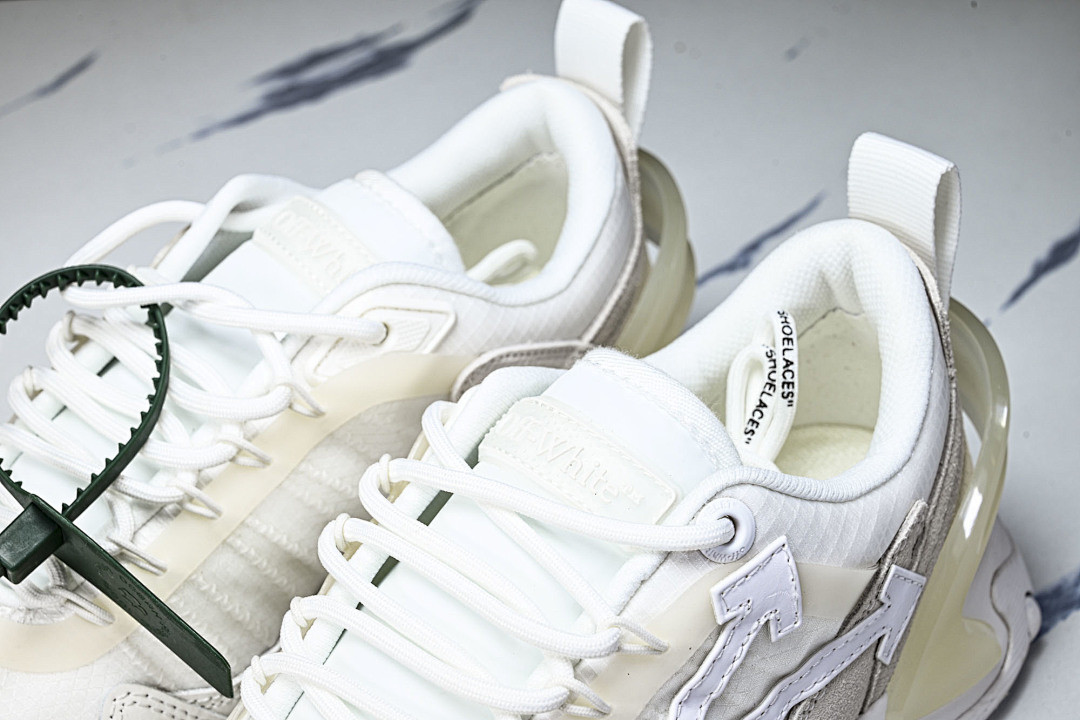 Off White ODSY-2000 Sneaker