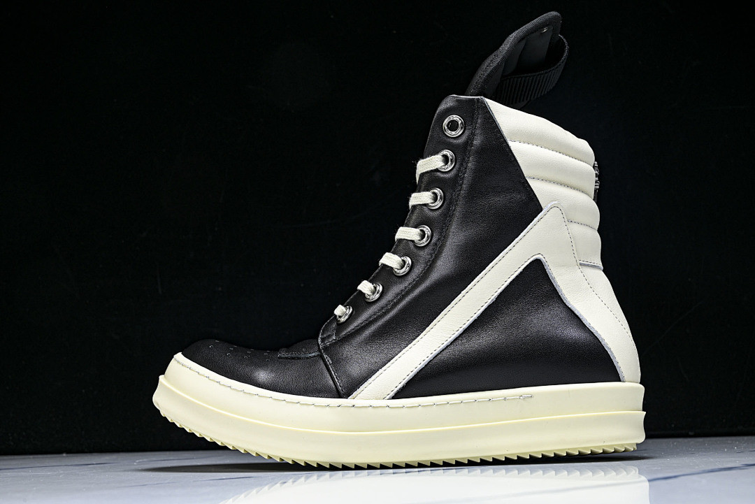 RO Sneakers