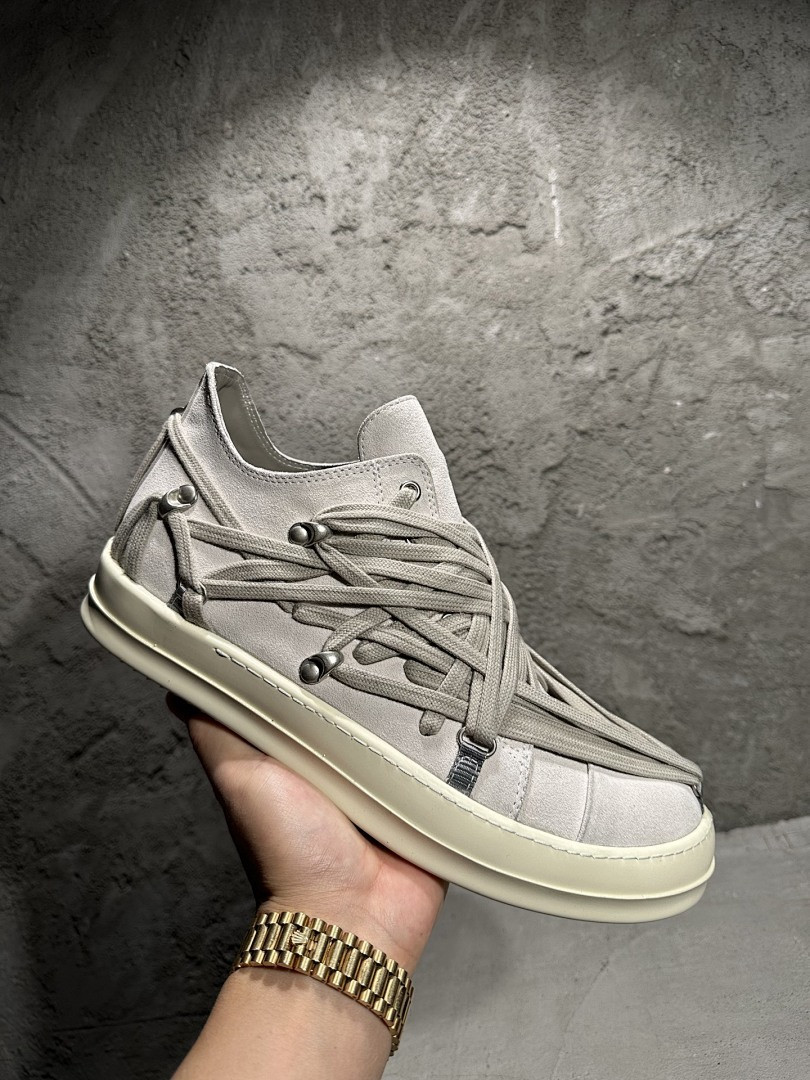 RO Sneakers