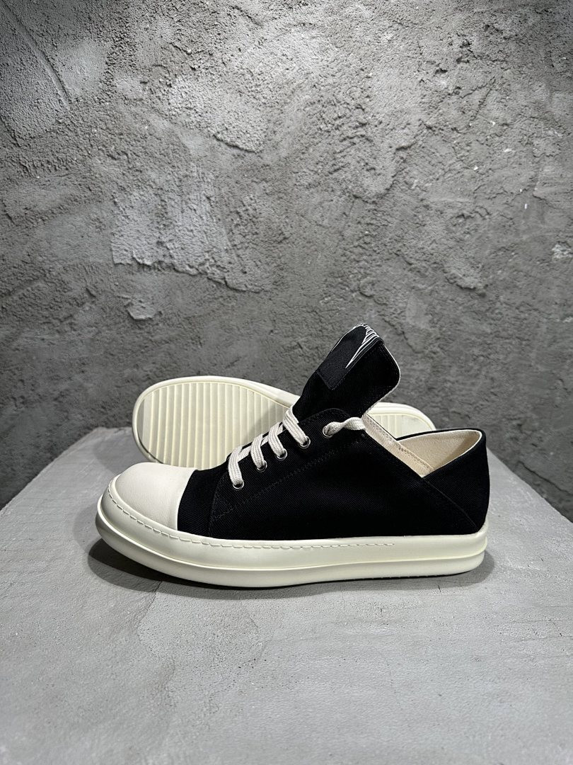 RO Sneakers