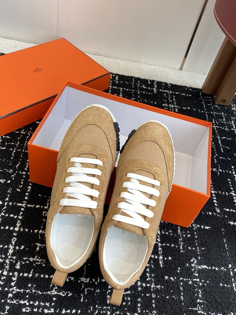 H**me5 SNEAKER
