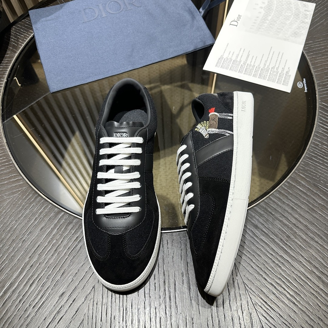 DR B01 Sneaker