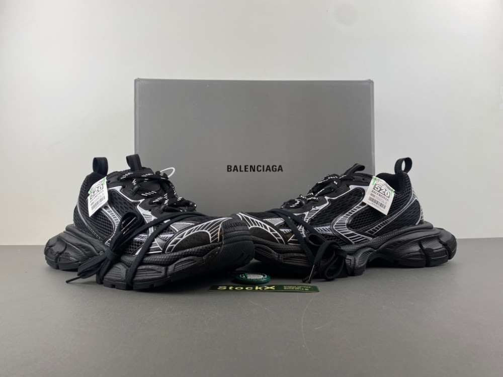 Balenciaga Sneaker 3XL 001