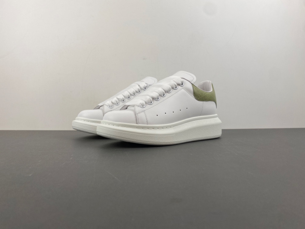 MQ Sneakers