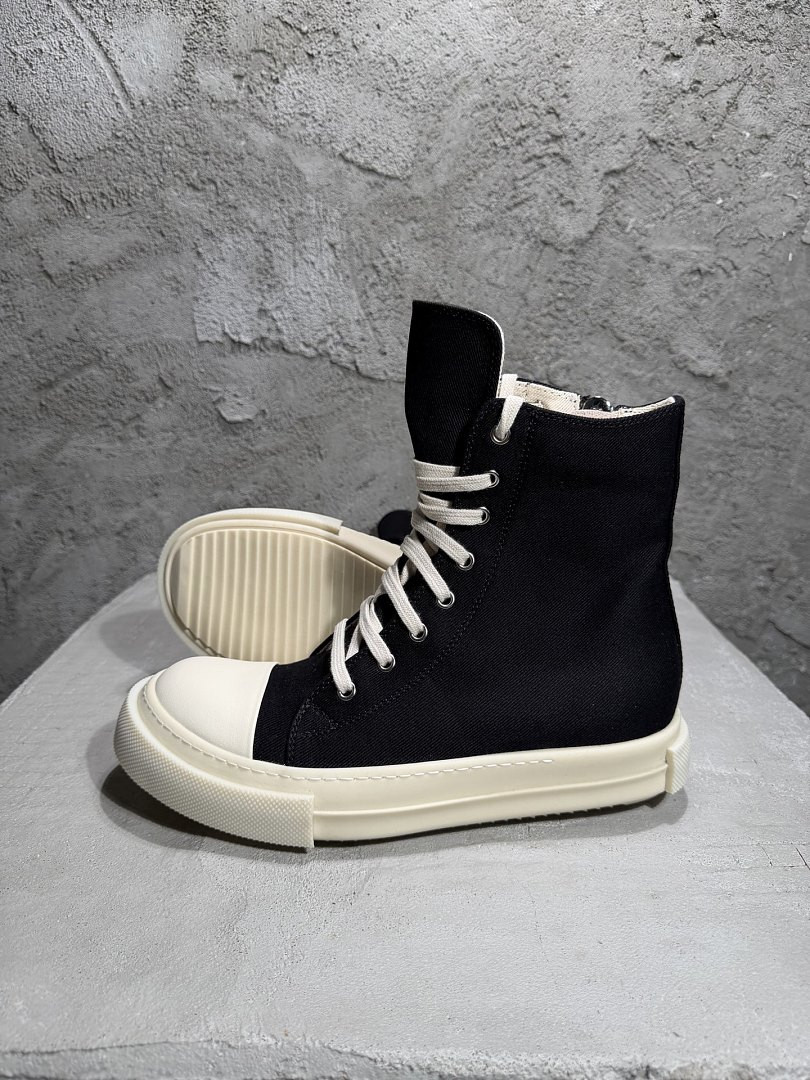 RO Sneakers