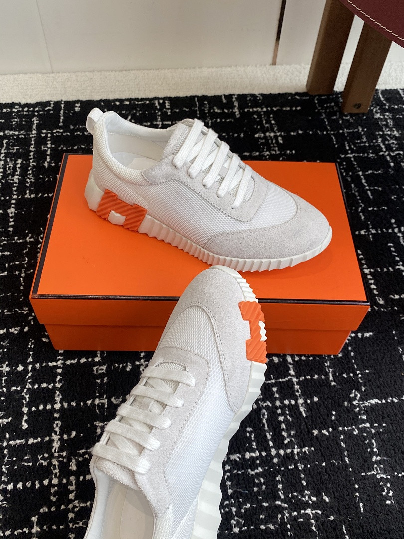 H**me5 SNEAKER