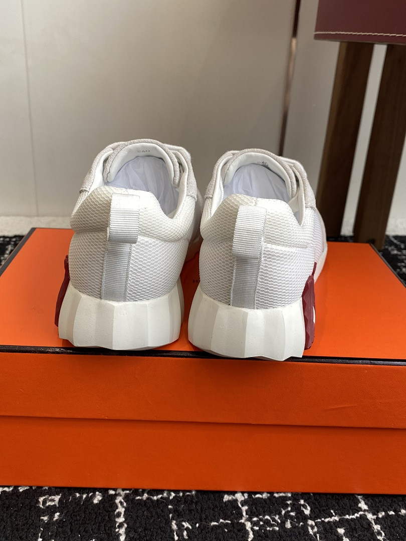 H**me5 SNEAKER
