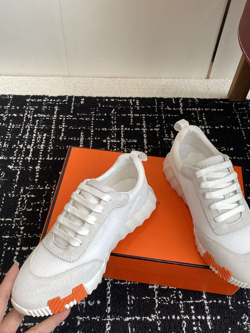 H**me5 SNEAKER