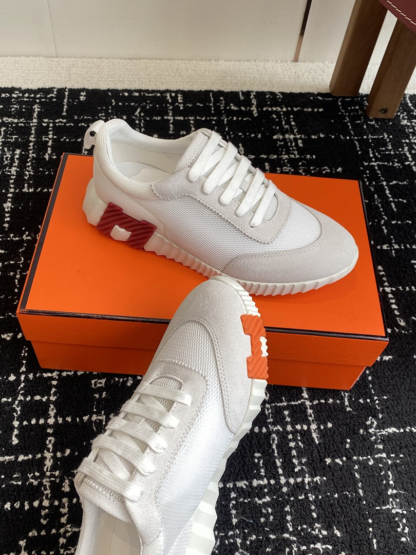 H**me5 SNEAKER