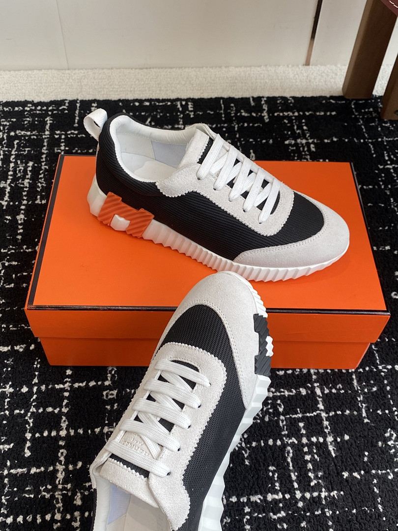H**me5 SNEAKER