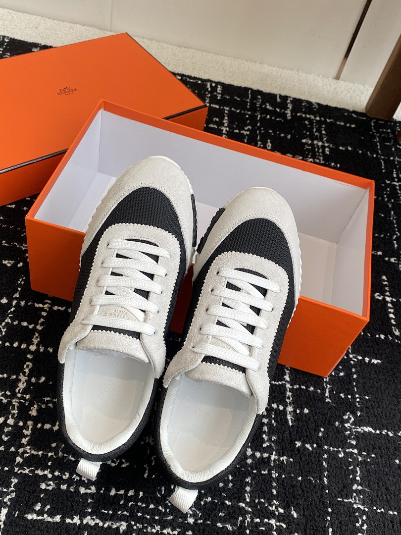 H**me5 SNEAKER
