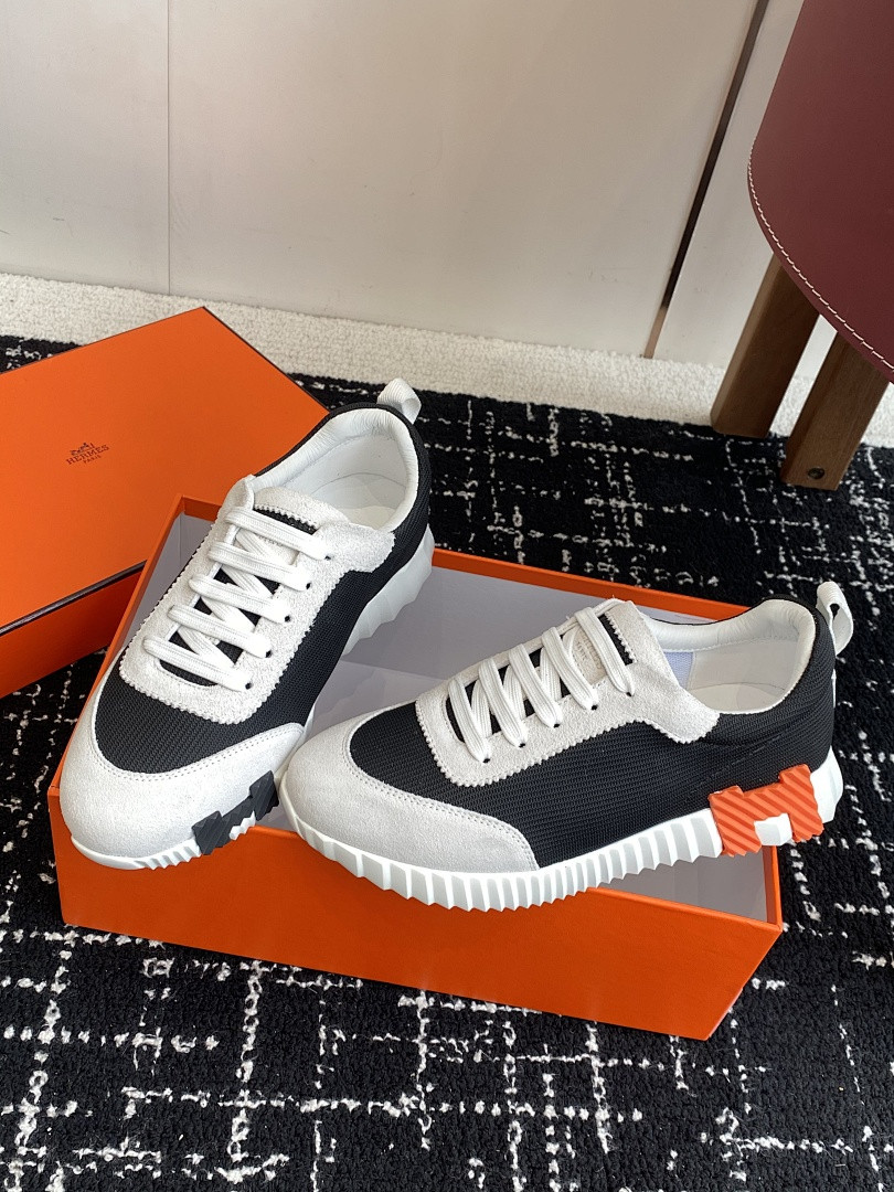 H**me5 SNEAKER