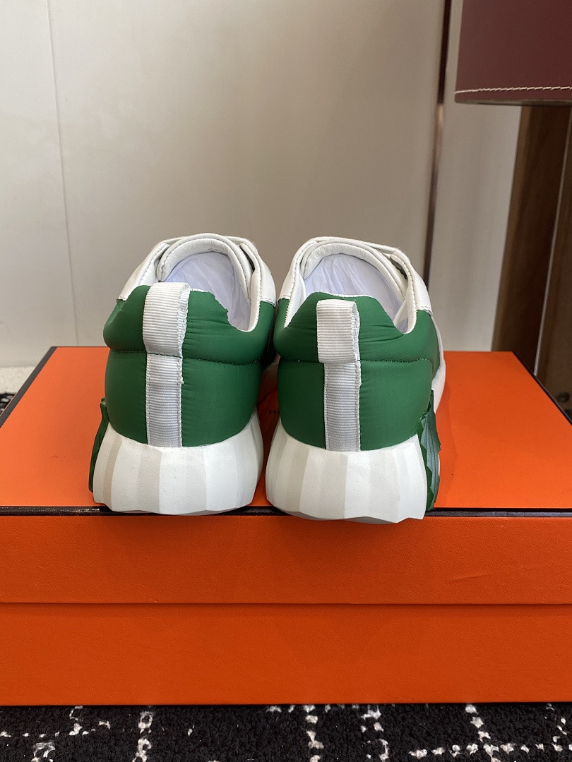H**me5 SNEAKER