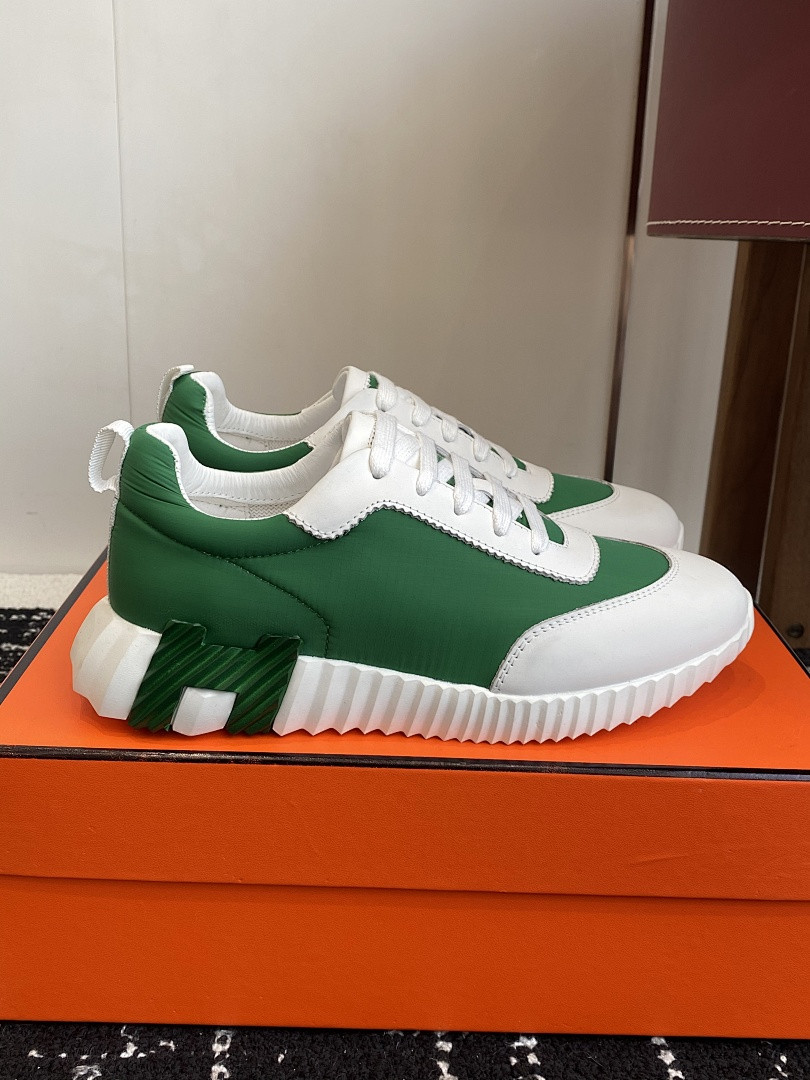 H**me5 SNEAKER