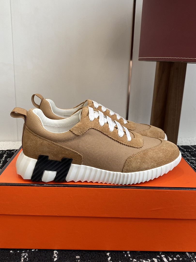 H**me5 SNEAKER