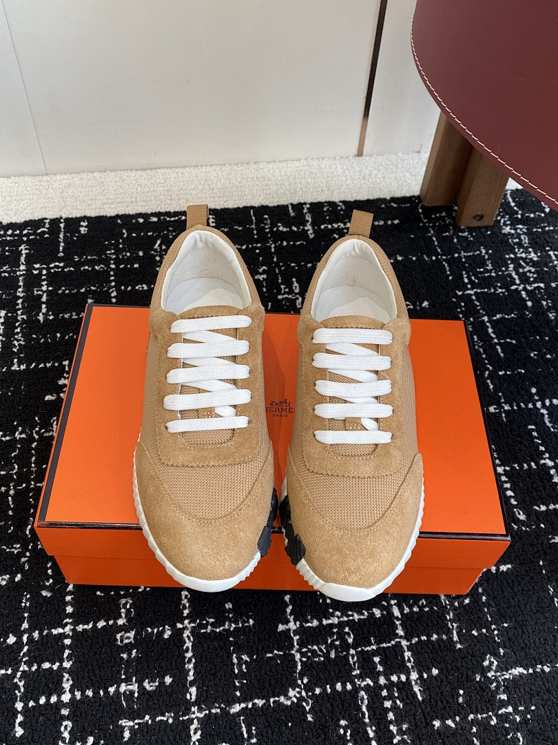 H**me5 SNEAKER