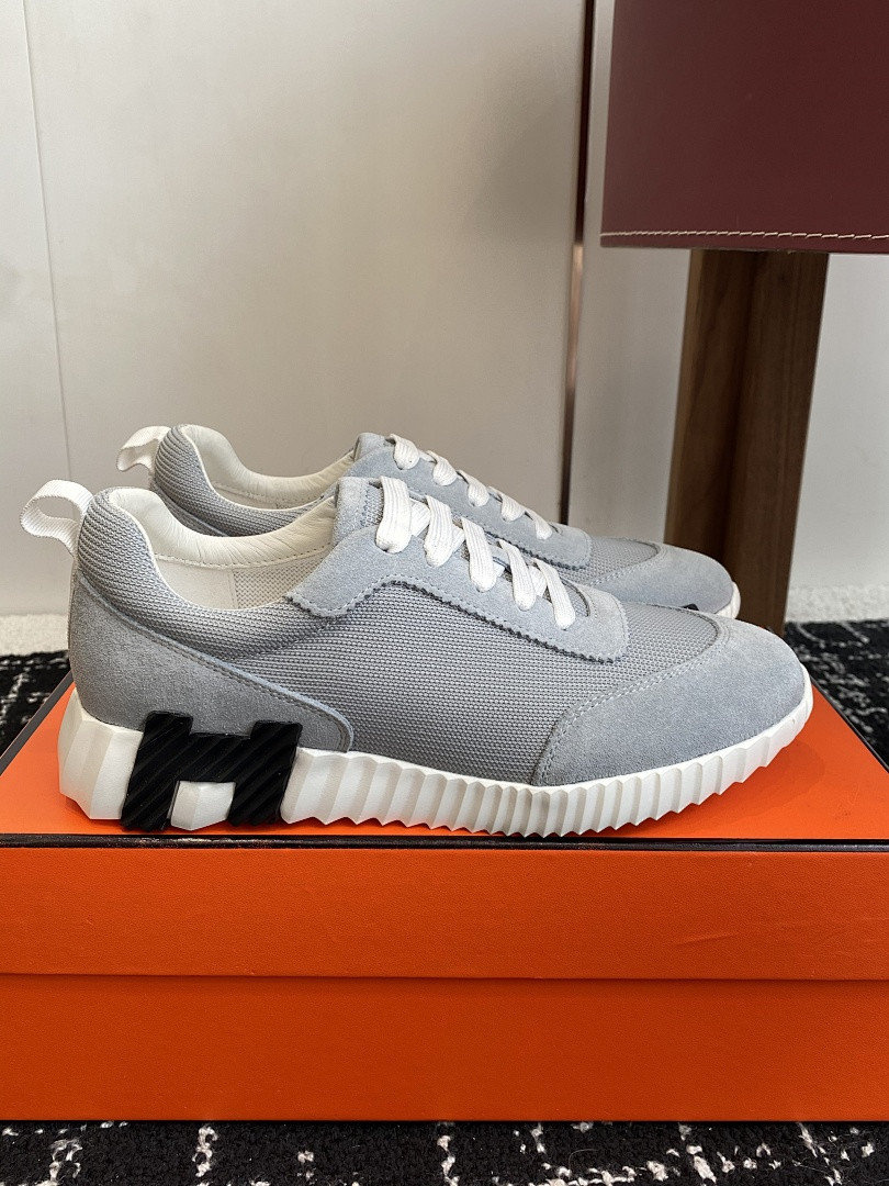 H**me5 SNEAKER