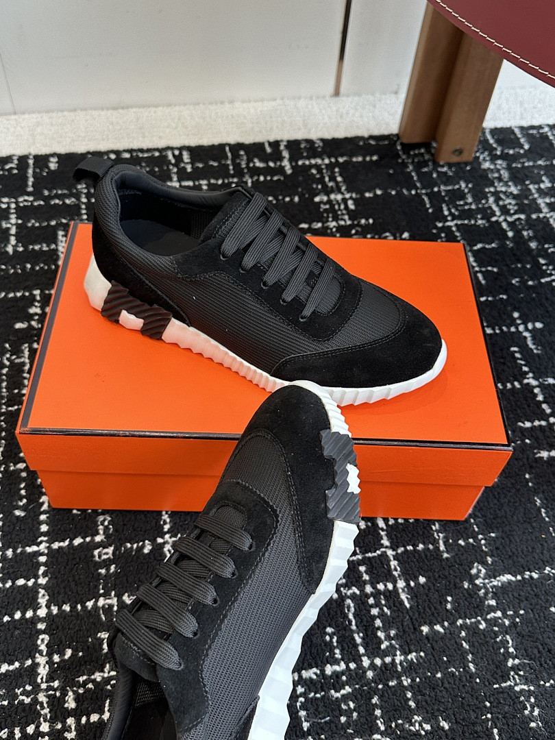 H**me5 SNEAKER