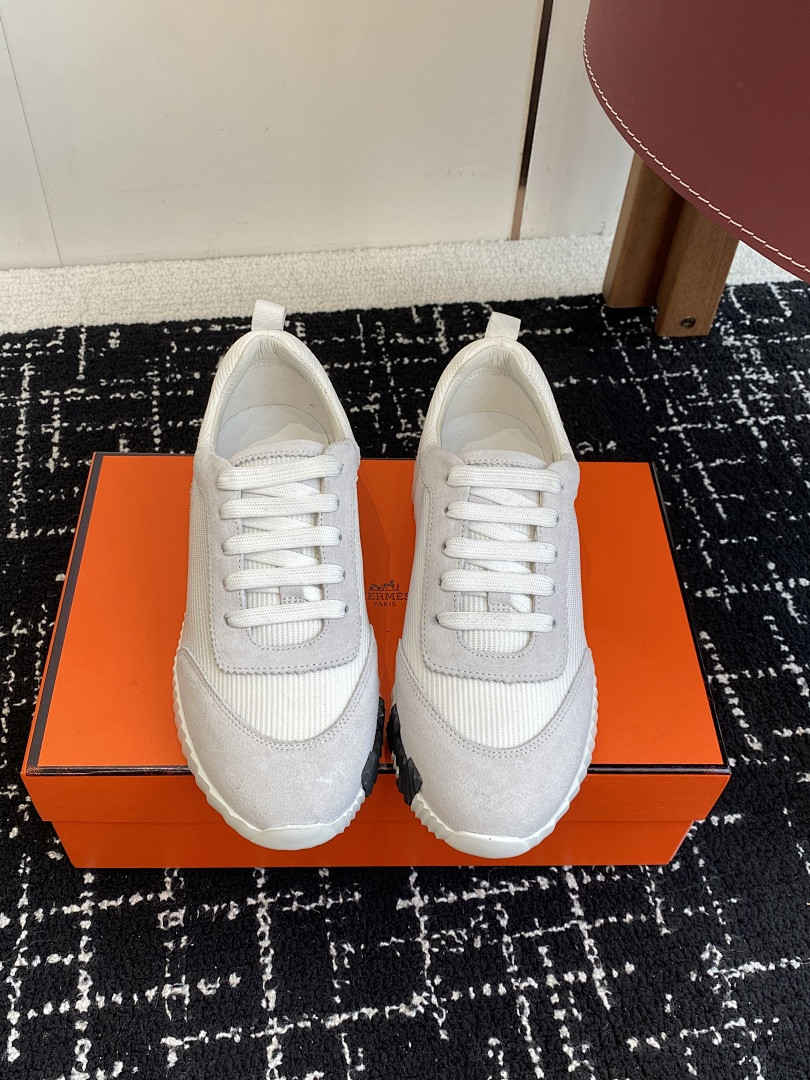 H**me5 SNEAKER