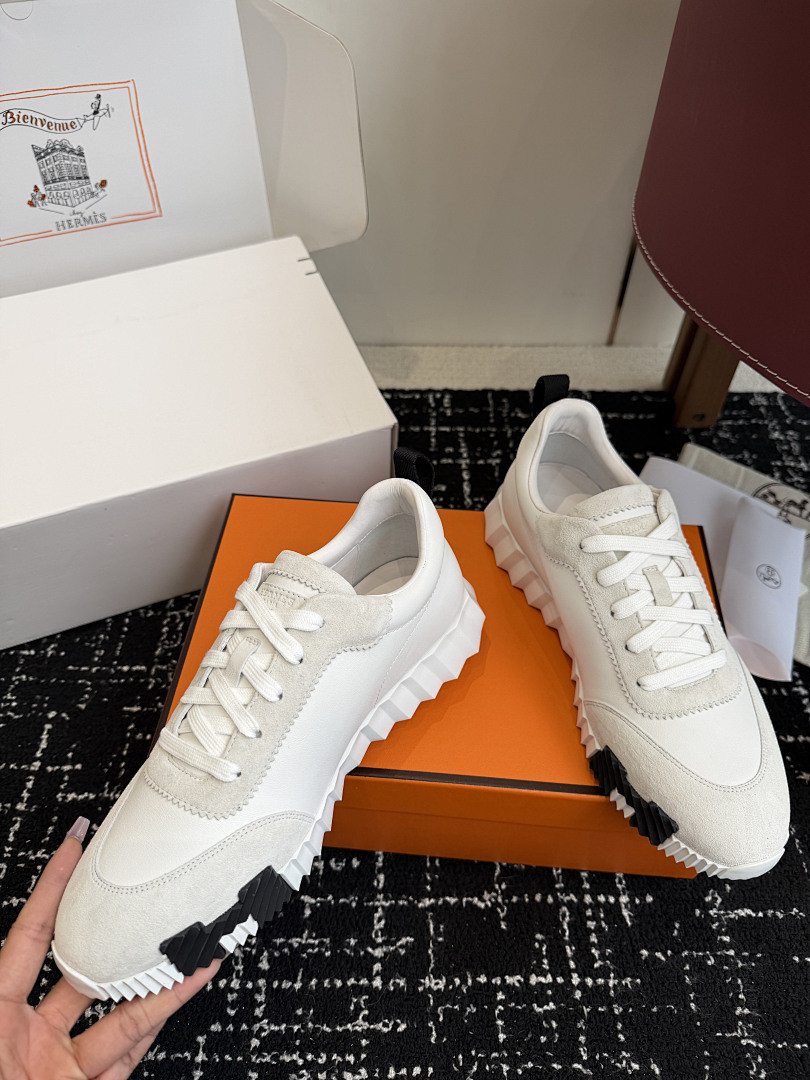 H**me5 SNEAKER