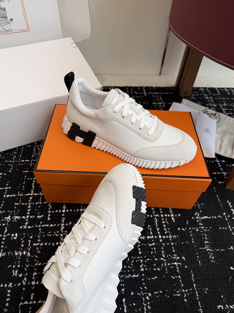 H**me5 SNEAKER