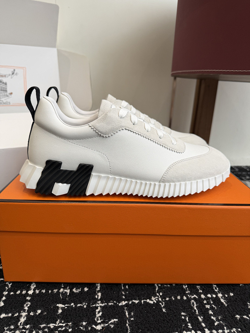 H**me5 SNEAKER