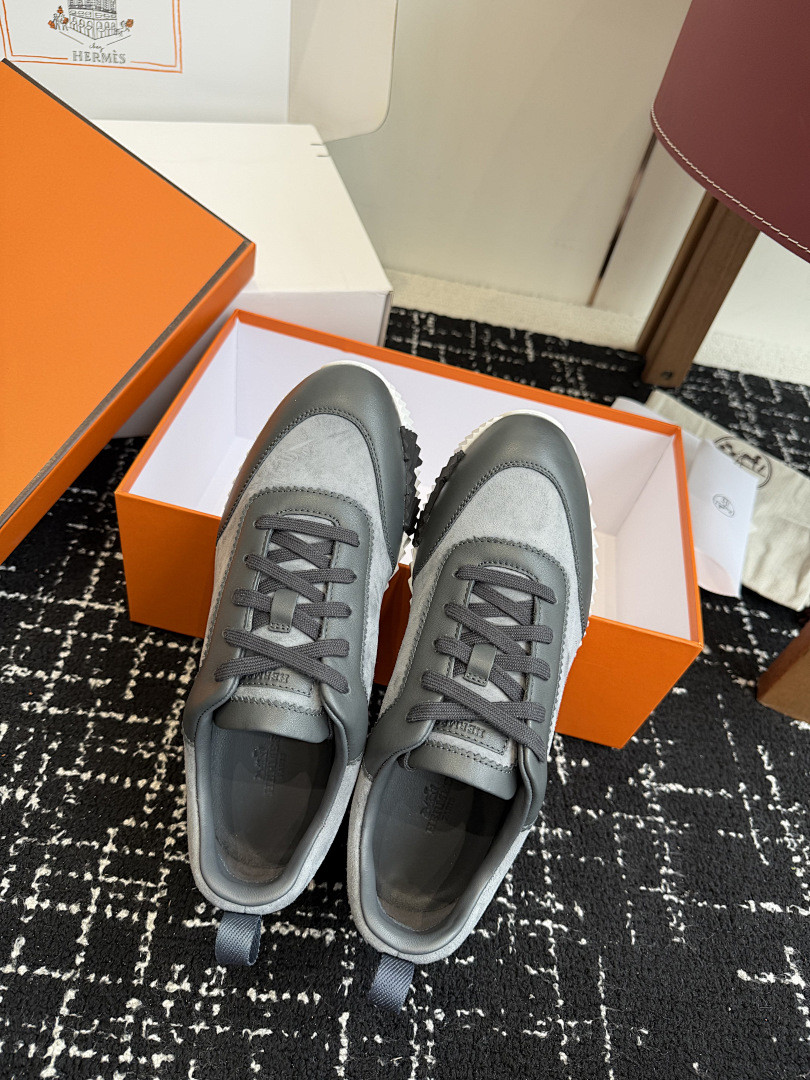 H**me5 SNEAKER