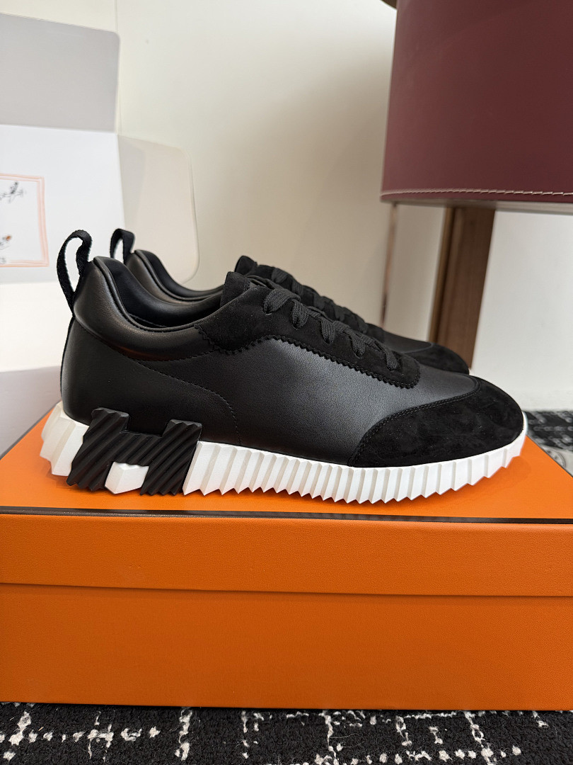 H**me5 SNEAKER