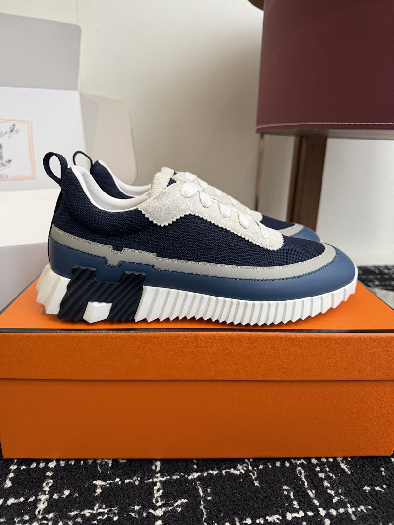 H**me5 SNEAKER