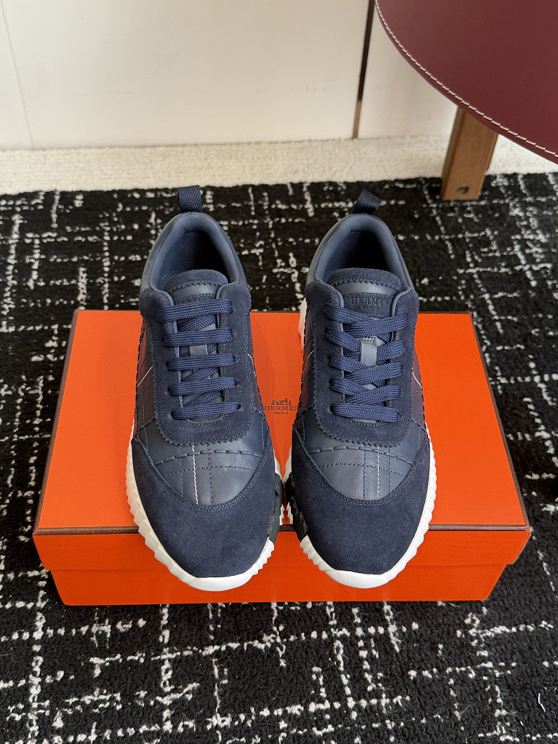 H**me5 SNEAKER