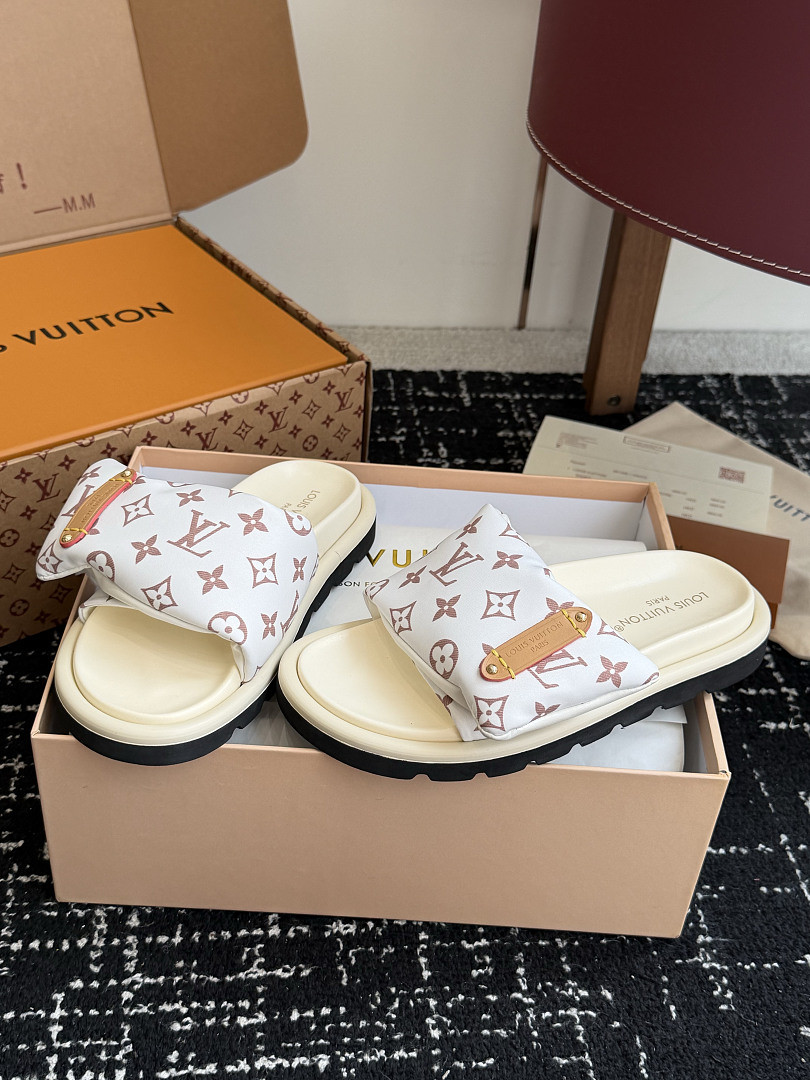 L*V Slides LVS-004