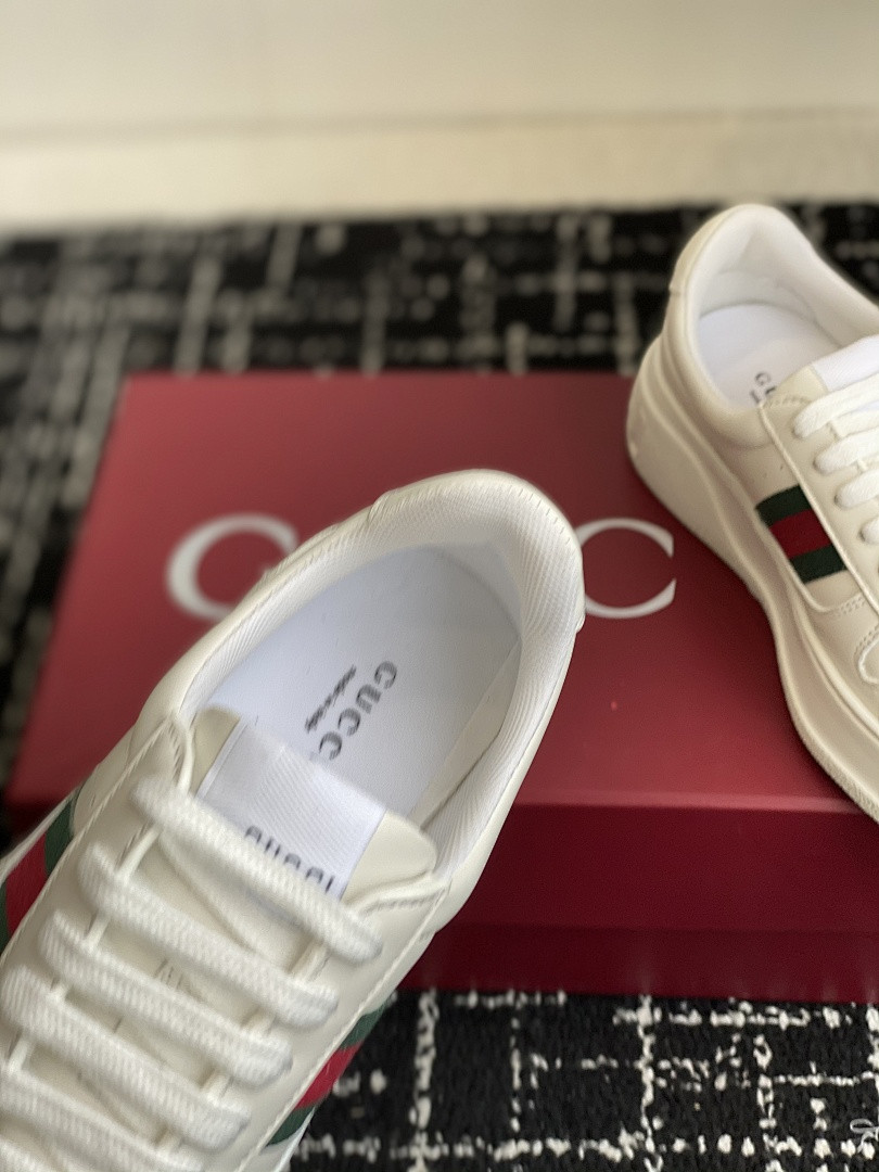 GC Sneakers