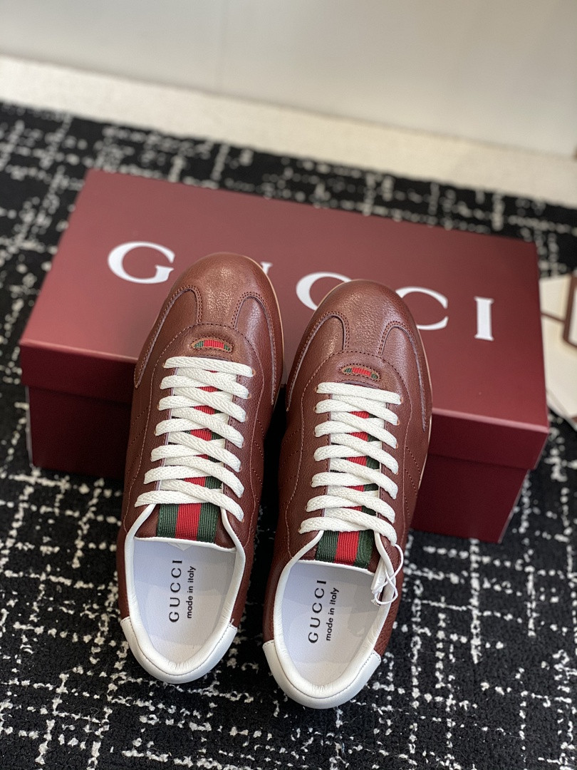 GC Sneakers