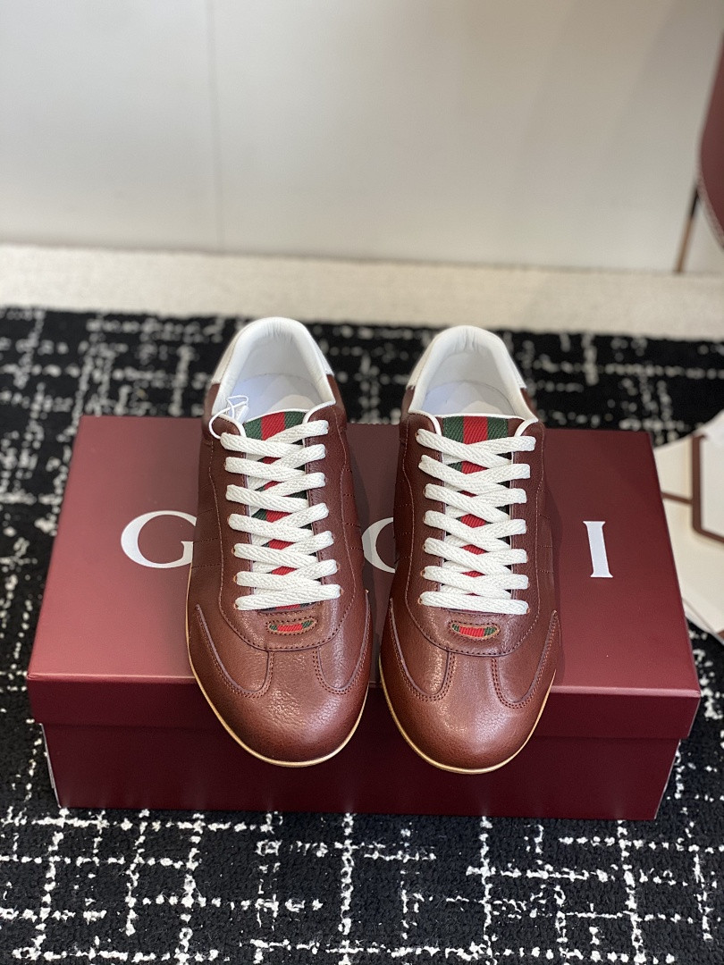 GC Sneakers