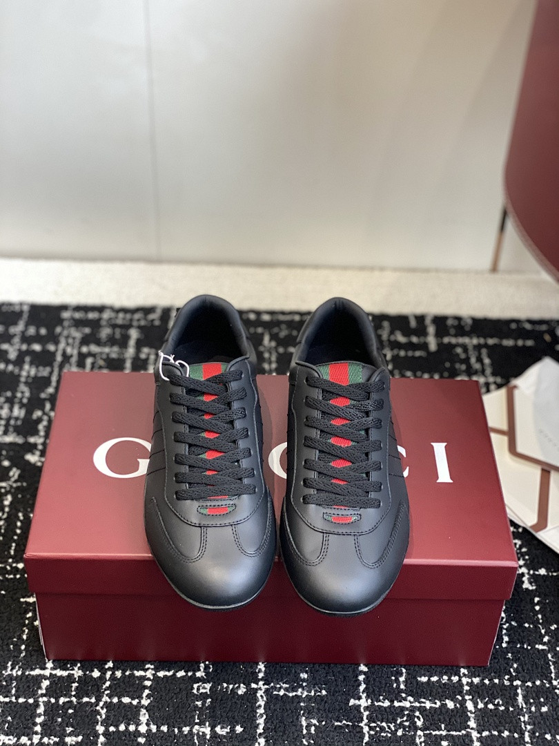 GC Sneakers