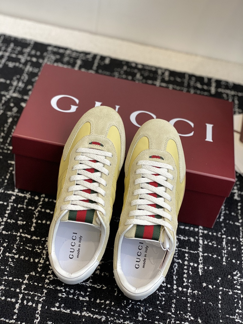 GC Sneakers