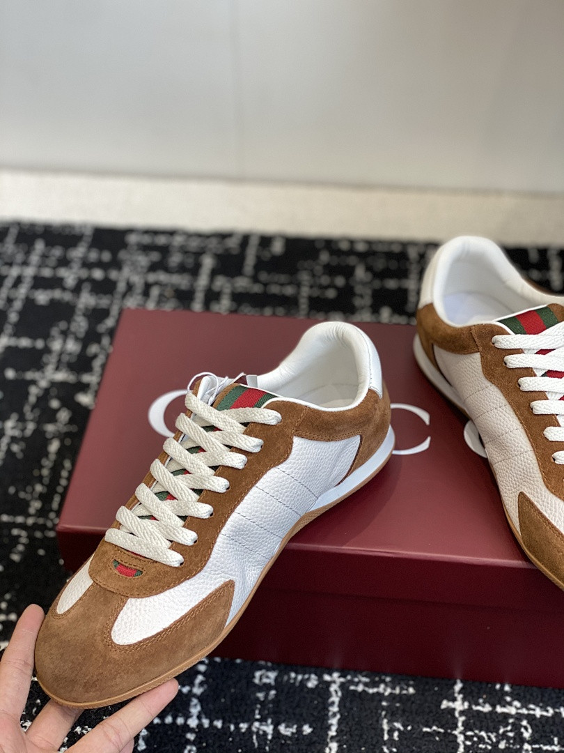 GC Sneakers