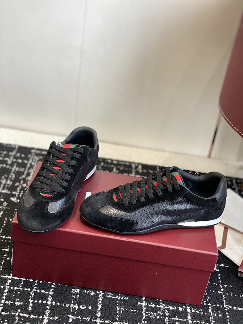 GC Sneakers