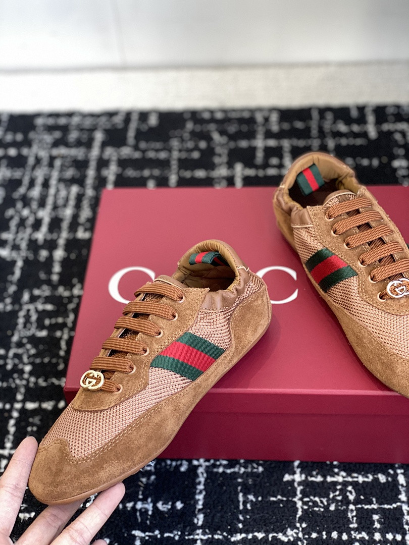 GC Sneakers