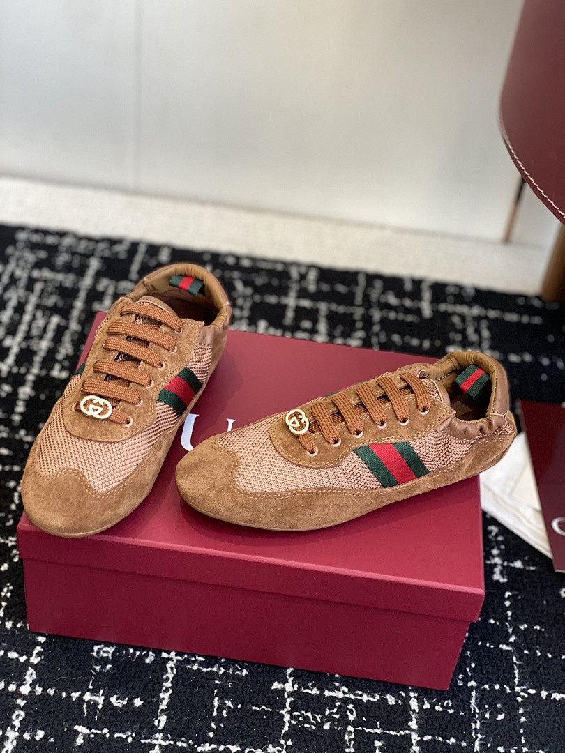 GC Sneakers