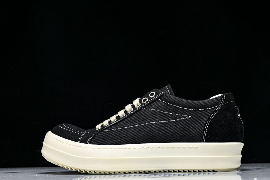RO Sneakers