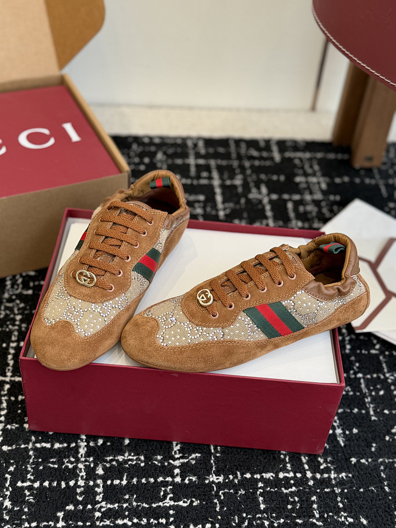 GC Sneakers