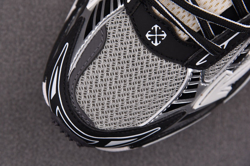 OFF-WHITE BE RIGHT BACK